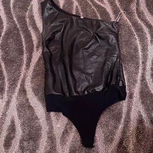 Women’s COMMANDO One Shoulder Leather Bodysuit (SIZE MEDIUM)